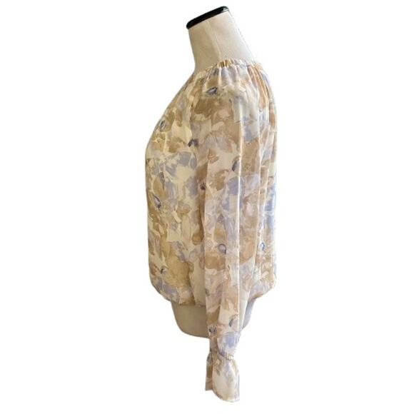 EUC Nine West Long Sleeve Beige/Blue Print Chiffon Blouse.  Size M. - Picture 5 of 7